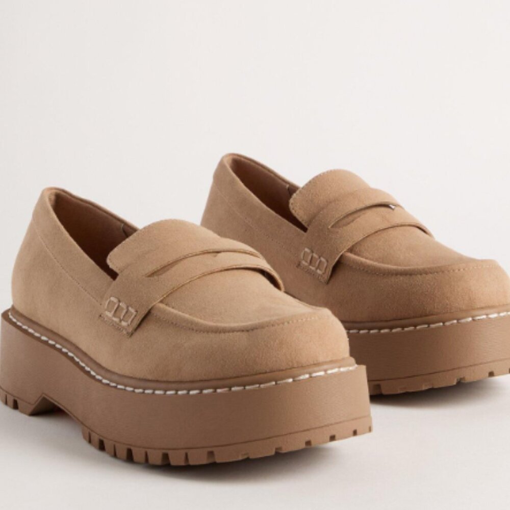 Lug Sole Loafer (WW)